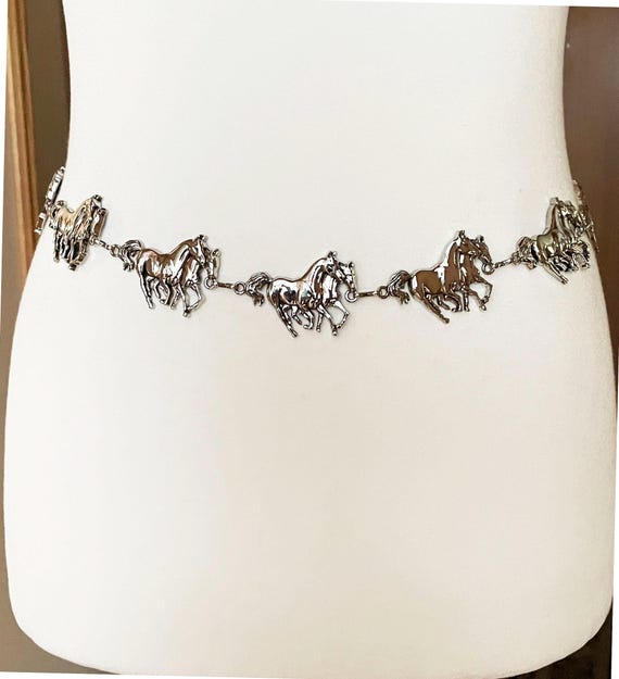Silver Metal Horse Concho Chain Belt - Etsy Israel display picture 1