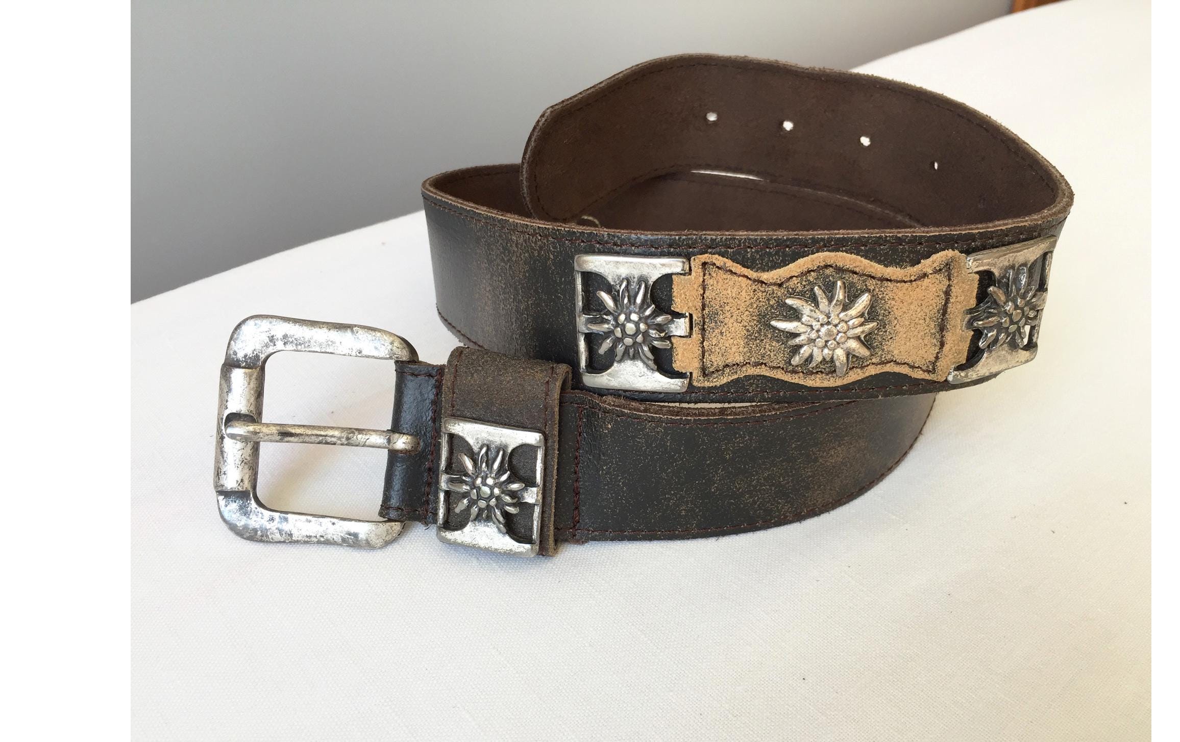 Vintage Edelweiss Concho Brown Leather Belt 26-30 display picture 1