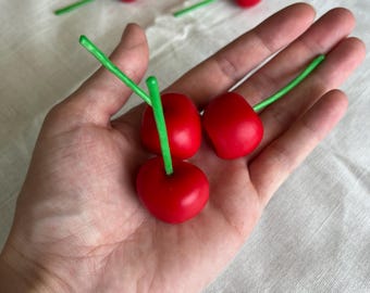 Świece na tort urodzinowy Cherry: ręcznie robione ozdoby na imprezę z wosku pszczelego – zestaw
