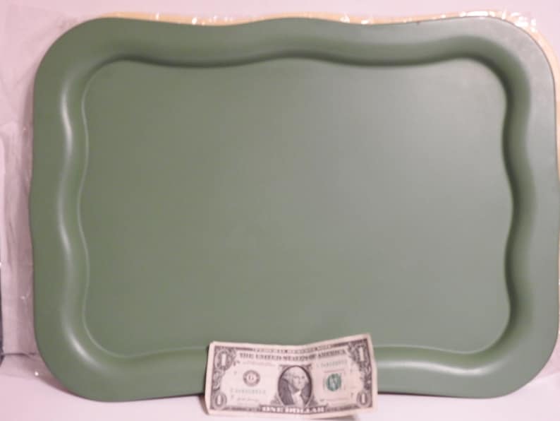 Green and Yellow Mid-Century Pair of Blue Parrot Serving Trays