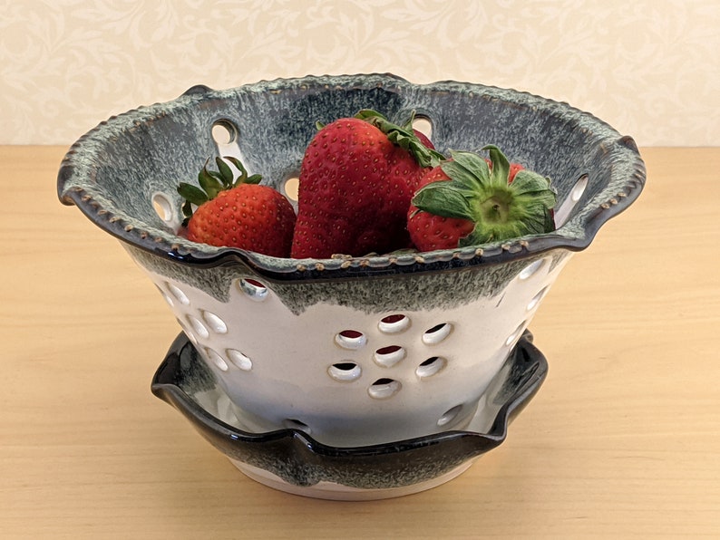 Ceramic berry bowl / colander and plate /dish with black and Etsy