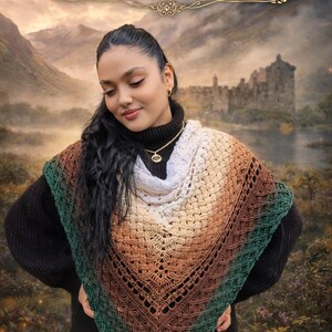 Patrón de crochet “Sassenach”: elegante chal triangular en PDF