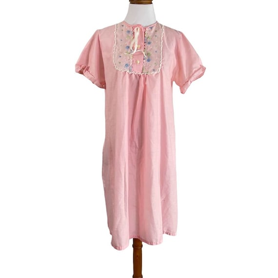 Vintage 60s Gaymode Penneys Embroidered Pink Night