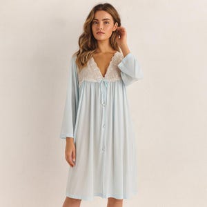 Vintage Romantic Vanity Fair Pale Blue Lace Robe Peignoir Nightgown XL