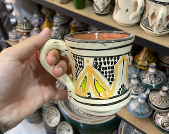 Taza de cerámica marroquí hecha a mano - Taza de café artesanal azul y blanca