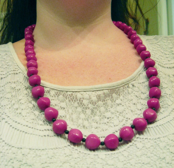 Dark Pink Purple Vintage Necklace, Lavender Beade… - image 3