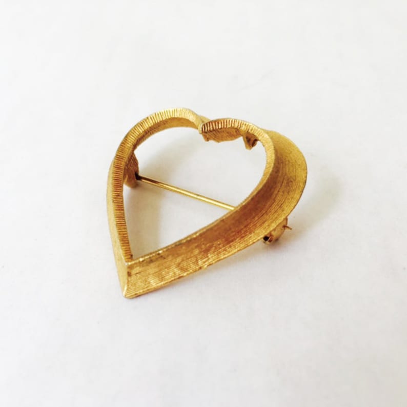 Gold Heart Pin Gold Heart Brooch Small Heart Pin Golden Etsy