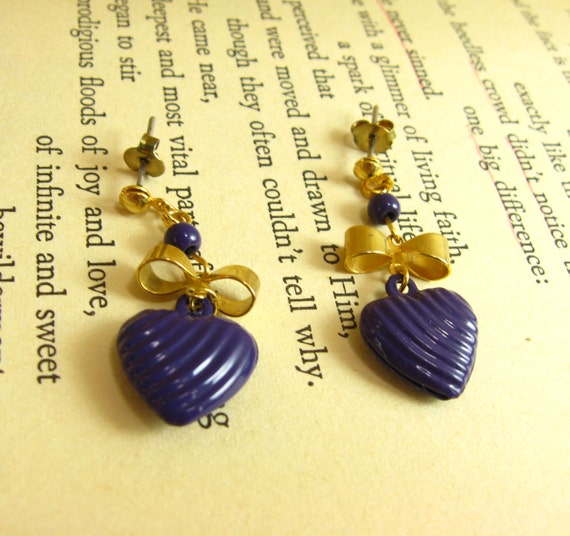 Purple Heart Earrings, Vintage Heart Dangle Earri… - image 3