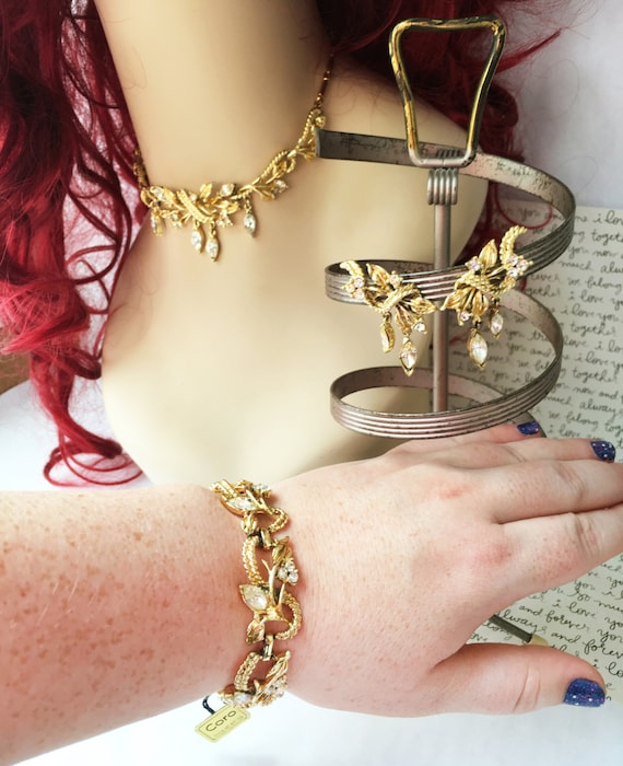 Faux Diamond and Gold Jewelry Set, Coro Jewelry, … - image 2