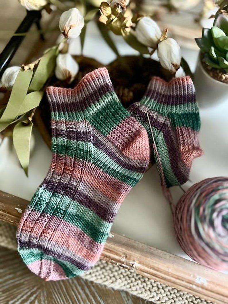 KNITTING PATTERN - Crazy Summer Sock, Knit Sock Pattern, Sock Pattern, Knitted Sock, Sock Tutorial, Knit Sock Pattern image 2