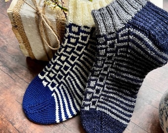 KNITTING PATTERN - The Atlas Socks Knitting Pattern, Sock Pattern, Knitted Sock, Cuff Down Sock Pattern, Easy Colorwork Socks