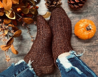 KNITTING PATTERN - The Avery DK Socks Knitting Pattern, Knit Sock Pattern, Sock Pattern, Knitted Sock, Cuff Down Sock Pattern, Friend Gift