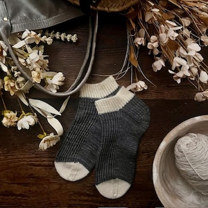 KNITTING PATTERN - The Peppermint Socks Knitting Pattern, Knit Sock Pattern, Sock Pattern, Knitted Sock, Shorty Sock Pattern