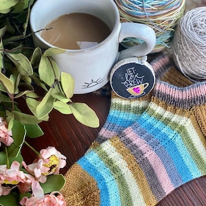 KNITTING PATTERN - The Karrie Socks Knitting Pattern, Knit Sock Pattern, Sock Pattern, Knitted Sock, Cuff Down Sock Pattern, Friend Gift