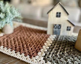 CROCHET PATTERN - Vintage Chic Table Runner, Crochet Home Pattern, Crochet Table Runner Pattern, Crochet Table Runner