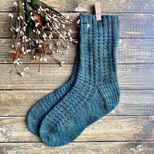 KNITTING PATTERN Oh Hello Sock, Knit Sock Pattern, Sock Pattern, Knitted Sock image 1