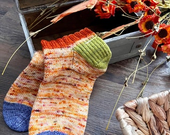 KNITTING PATTERN - Fun And Sun Shortie Sock, Knit Sock Pattern, Sock Pattern, Knitted Sock, Cuff Down Sock Pattern