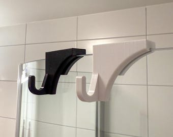 Minimalist Shower Hook: Universal Fit for Curved Doors