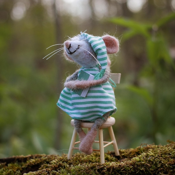 Needle Felted Mouse: Wool Book Lover Gift, OOAK Doll