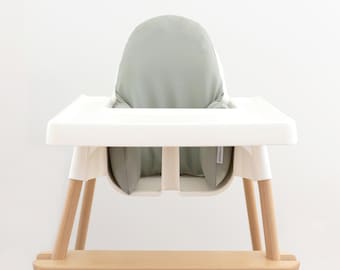 Housse de coussin essuyable en cuir végétalien pour chaise haute IKEA Antilop // sauge