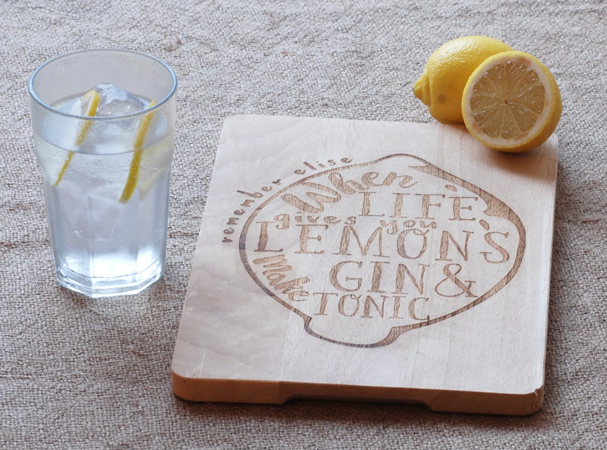 Gin Lovers Personalised lemon Chopping board, when life gives you lem…