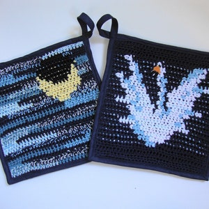 Pot Holders, Hostess Gift, Cooking Gifts, Housewarming Gift, Crochet Potholders, Lake House Decor, Cooking Party, Sold as a Pair, New Home