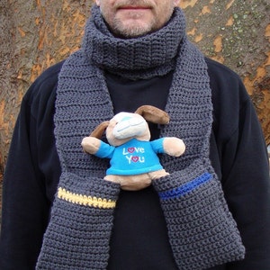 Crochet Pocket Scarf: Unisex Acrylic Gray &quot;Destiny&quot; Scarf