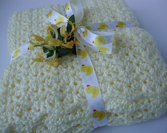 Crochet Baby Blanket, White Baby Blanket, Baby Blanket Crochet , Acrylic Blanket, Creamy White Blanket, Godchild Gift, Crib Size Blanket