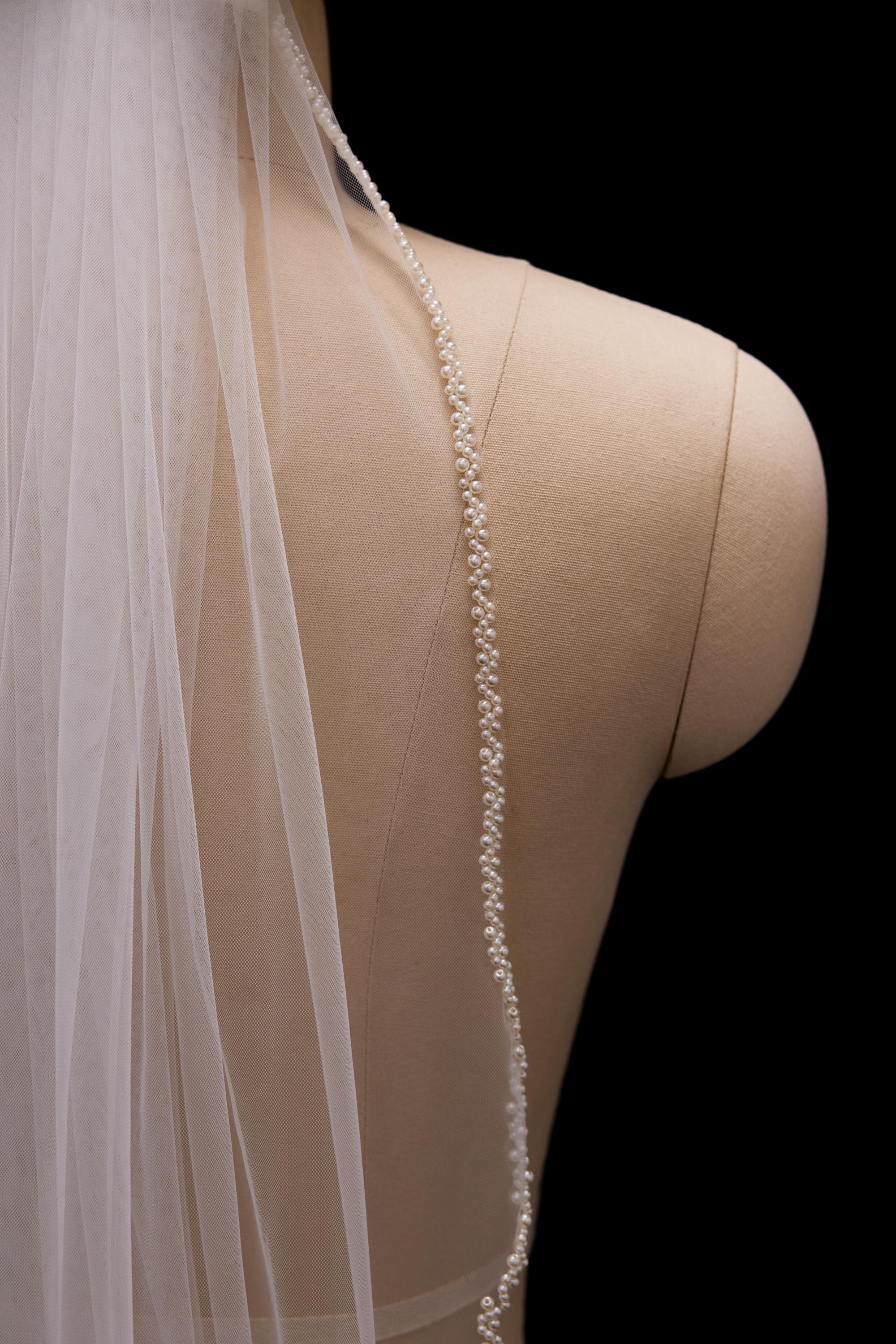NWT Elegant Bridal Veil with Pearl Trim and Scalloped Edge Scalloped Pearl Veil - Etsy main image 2