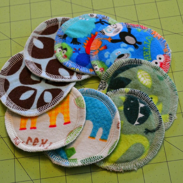 Small Nursing Pads / Breast Pads, SET of 8 pads, Flannel, Cloth Washable, Reusable, Reversible, Breastfeeding, Size SMALL, S18