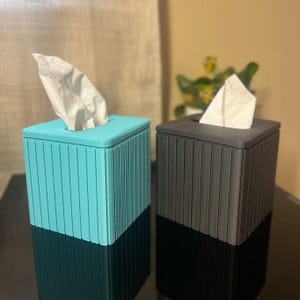 Modern Ribbed Tissue Box Cover – Minimalist Square Kleenex Holder | Bathroom Decor | Neutral Home Gift | Fits Puffs & Kleenex Box