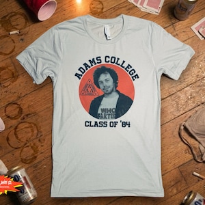 Camiseta Booger de la promoción de 1984, camiseta Omega Mu, Lambda Lambda Lambda, 1984, fraternidad, La venganza de los nerds, camiseta de los 80, Adams College, Poindexter