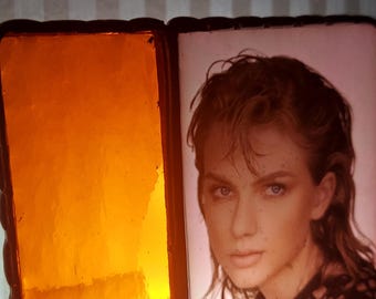 TAYLOR SWIFT Stained glass nightlight 3X3 Perfect gift for your favorite fan!