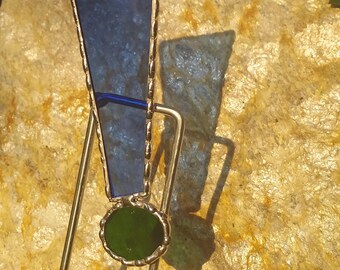 Give your plants a point of view BLUE & Green EXCLAMATION POINT Stained Glass Plant Stake 9x2"