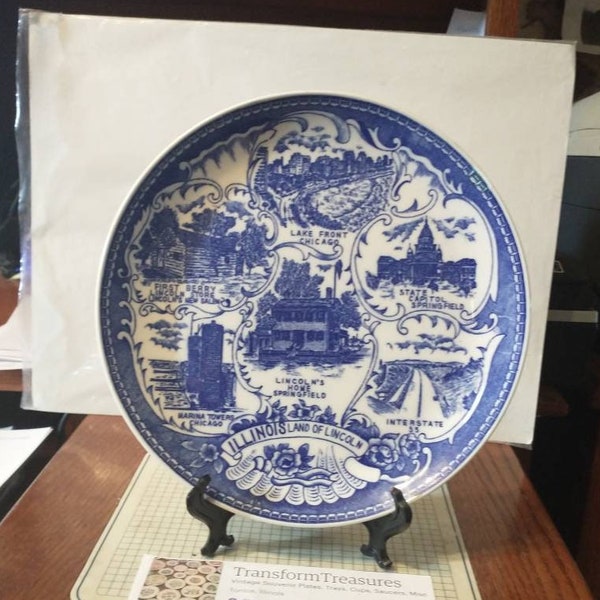 Vintage Illinois Land of Lincoln Souvenir State Plate Landmarks Decorative Collector Blue and White Transferware Gift