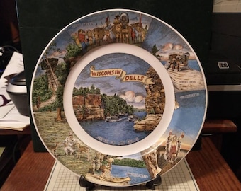 Vintage Wisconsin Dells WI Souvenir Plate Landmarks Decorative Collector Travel Vacation Retro Wall Decor Gift