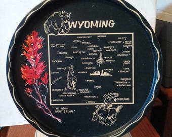 Vintage Wyoming Souvenir State Collectible Metal Tray WY Map Landmarks Souvenir Decorative Collectible Travel Gift
