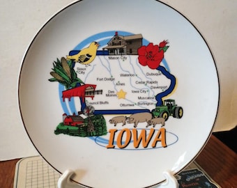 Vintage Iowa Souvenir State Plate IA Map Landmarks Decorative Collector Travel Vacation Gift