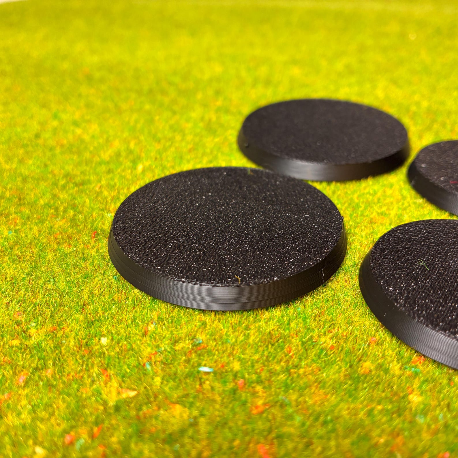 Round Miniature Bases (25–50mm) — photo 2