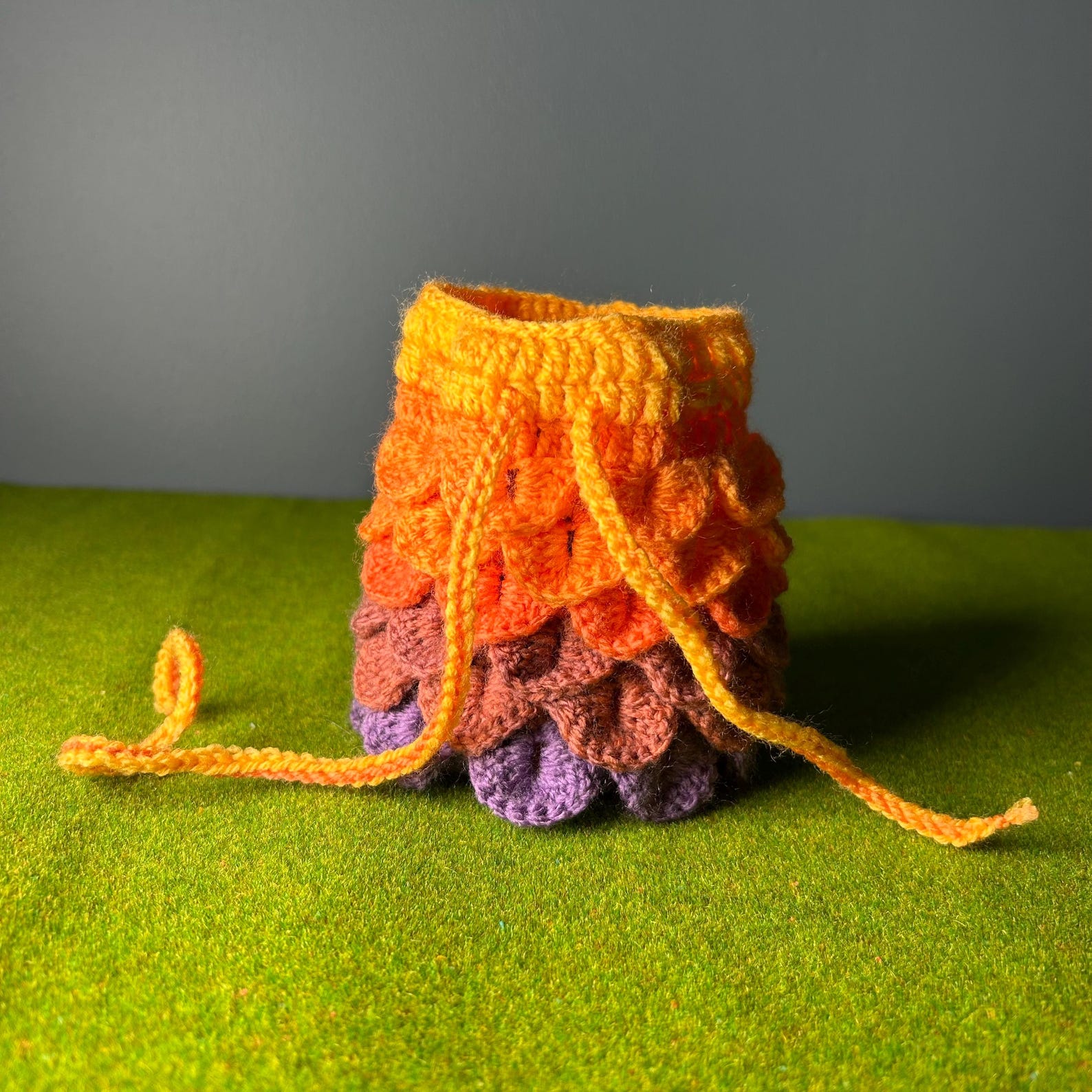 Dragon Egg Dice Bag — photo 5