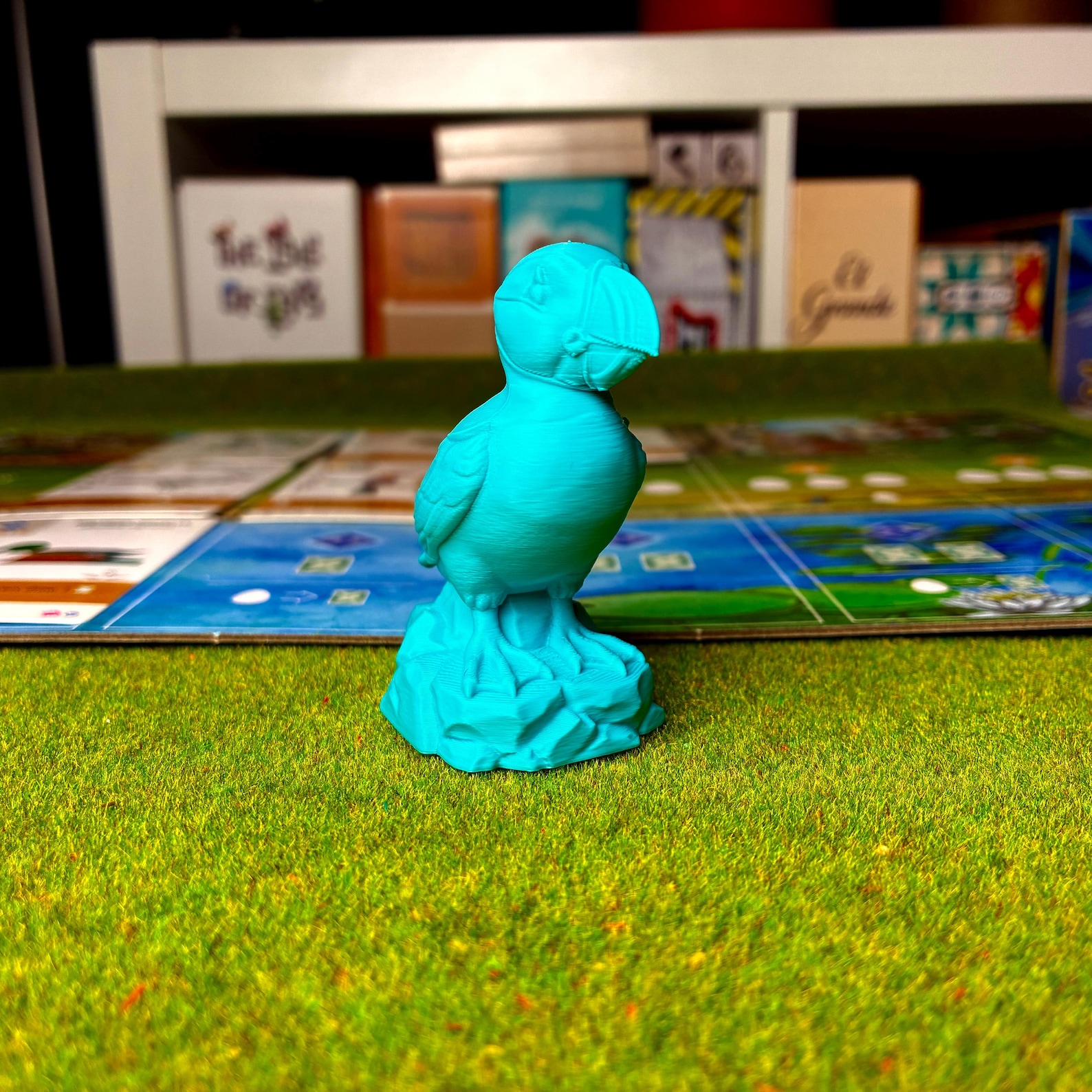 Wingspan First Player Token — Puffin