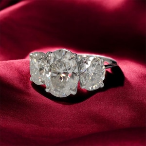 Oval Cut Moissanite Engagement Ring / Three Stone Moissanite Ring / Colorless Moissanite Anniversary Gift / Unique Moissanite Ring