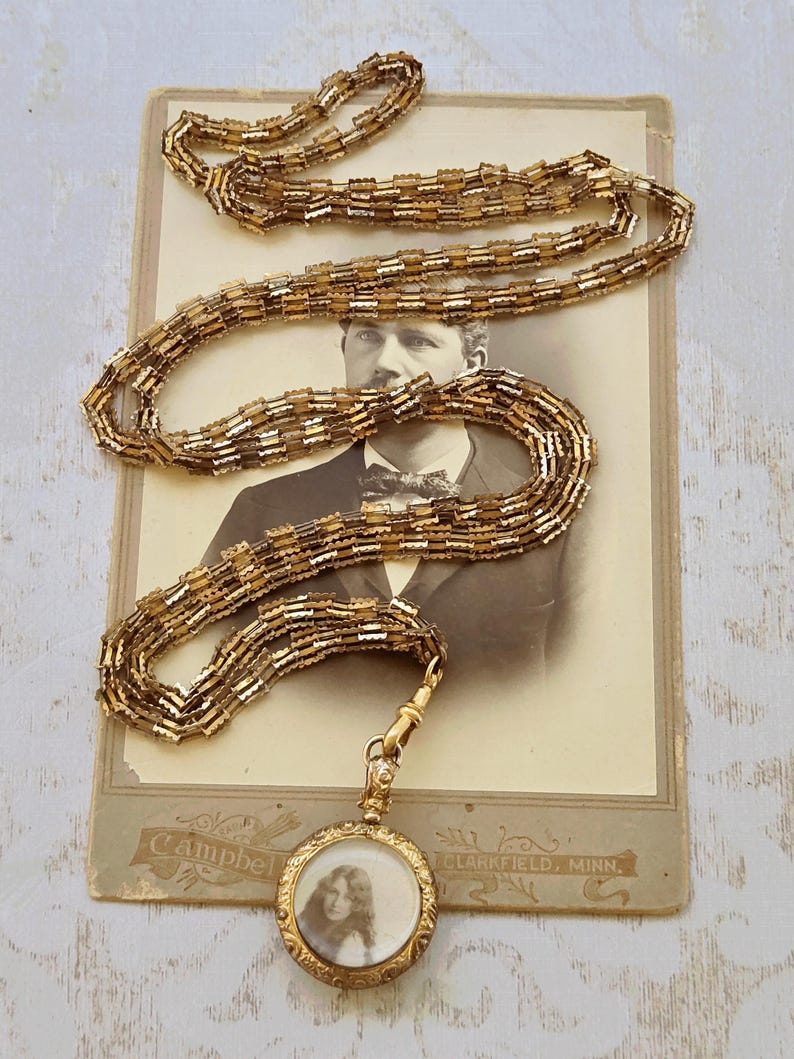 Antique Victorian 9ct Solid Gold Photo Locket with Ornate Chain, Original Photos afbeelding 3