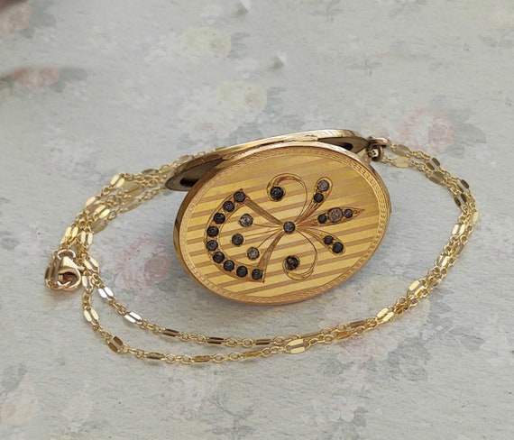 Large Antique Victorian Oval Locket Necklace, Gold