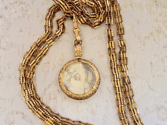 Antique Victorian 9ct Solid Gold Photo Locket wit… - image 4