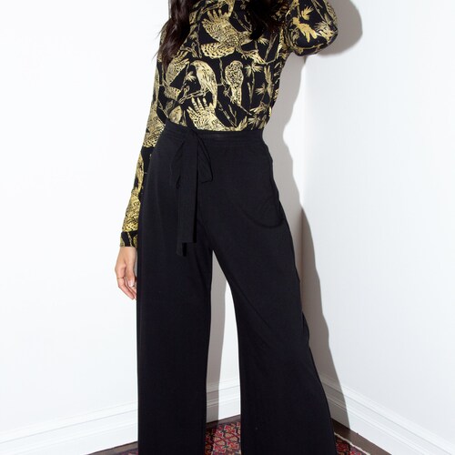 Handprinted Organic Cotton/Bamboo Turtleneck in shops Birds of Prey
