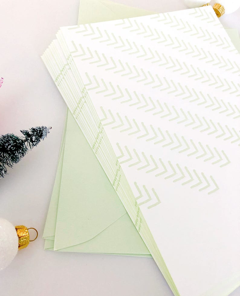 Set of 10 holiday photo cards & envelopes Customizable image 2