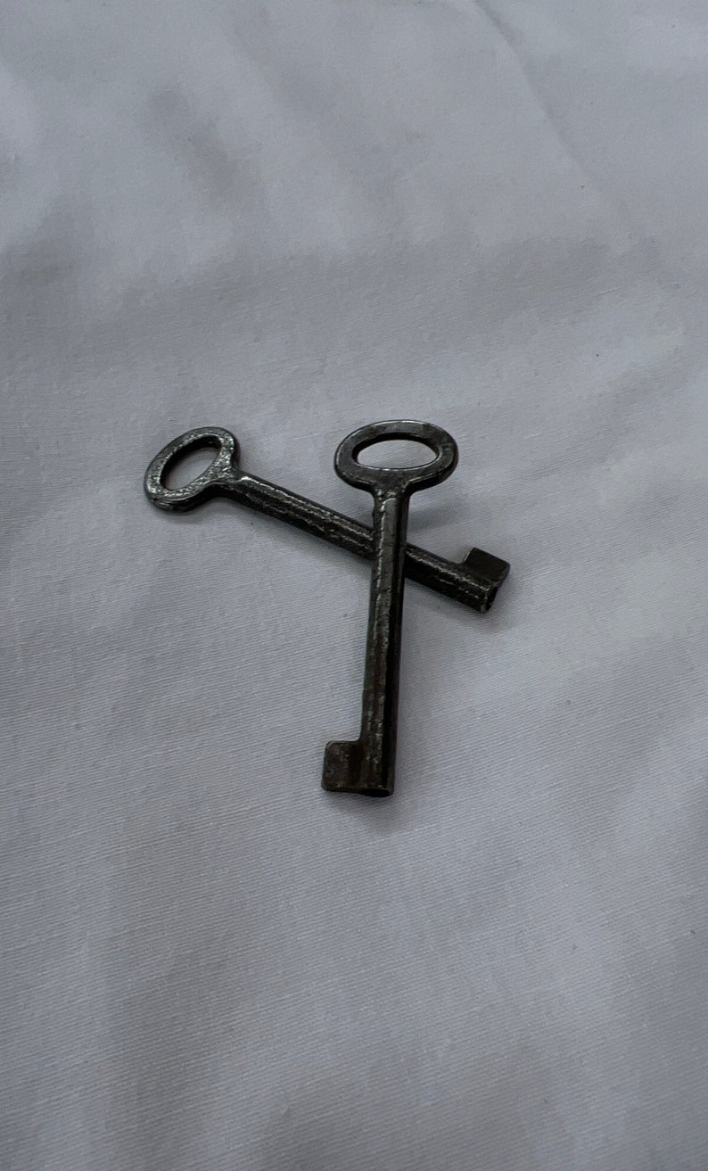 Two Antique Skeleton Furniture Barrel Keys Lock Unlock Etsy