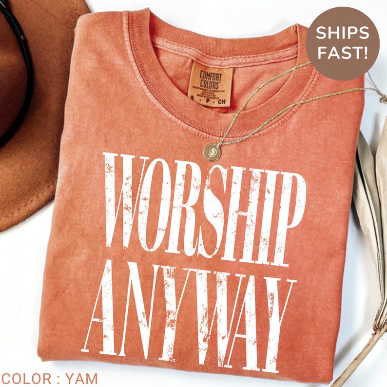 Worship Anyway T-shirt , Distressed Christian Tee, Faith Inspired Christian Religious Tee, Vintage Church Outfit Comfort Colors Shirt bild 7