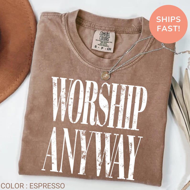 Worship Anyway T-shirt , Distressed Christian Tee, Faith Inspired Christian Religious Tee, Vintage Church Outfit Comfort Colors Shirt bild 5